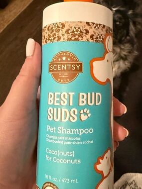 Scentsy Best Bud Suds Pet Shampoo - Turquoise and Orange